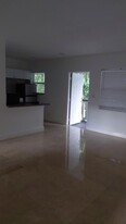 1429 SW 9th St, Unit 9 in Fort Lauderdale, FL - Building Photo
