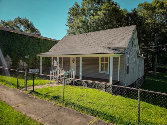 property at 1114 Pearl River Ave