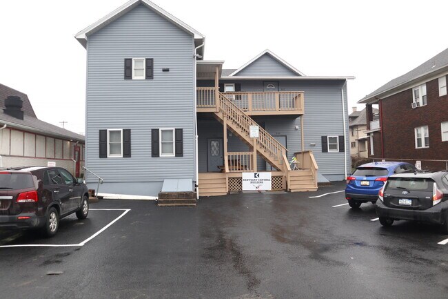 454 3rd St, Unit 454 in California, PA - Building Photo - Building Photo