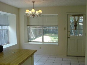 7515 Muirwood Ln in Houston, TX - Building Photo - Building Photo