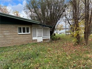 2811 Chautauqua Ave in Ashville, NY - Foto de edificio - Building Photo