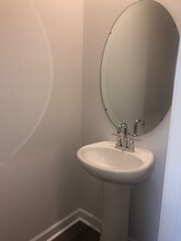 1802 Braemar Vlg Dr in Monroe, NC - Foto de edificio - Building Photo