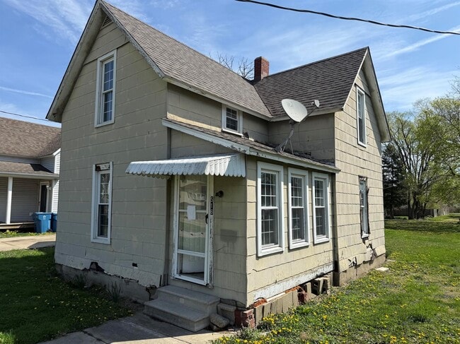 property at 516 5th St