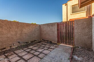 5044 N 40th Ave in Phoenix, AZ - Building Photo - Building Photo