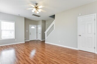 7032 Spanglers Spring Way in Raleigh, NC - Building Photo - Building Photo