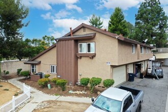 23061 Village Dr in Lake Forest, CA - Building Photo - Building Photo