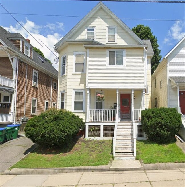 578 Main St, Unit #1