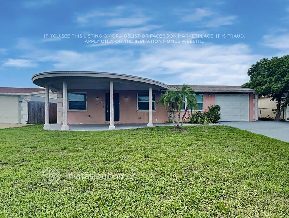3743 Carioca Rd in Holiday, FL - Building Photo