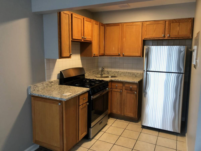property at 3343 Commercial