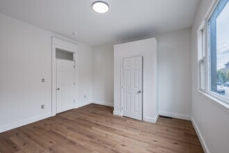 332 E 9th St, Unit 1 in Newport, KY - Building Photo - Building Photo