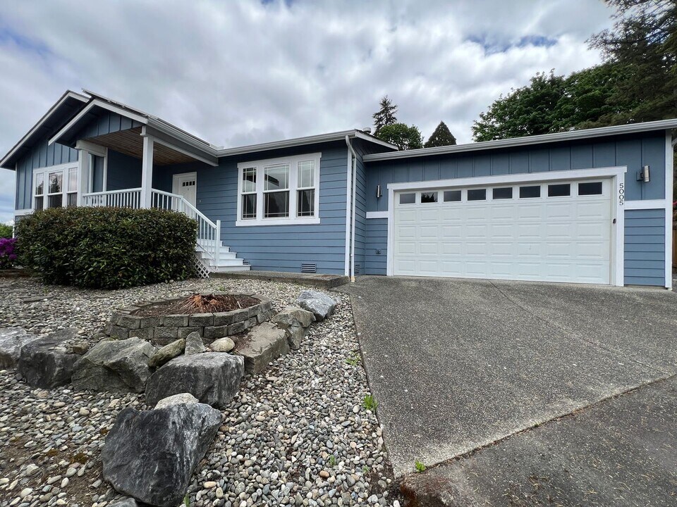 5005 64th Ave NE in Marysville, WA - Building Photo