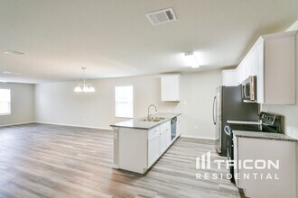 2440 Pechora Pipit in New Braunfels, TX - Building Photo - Building Photo