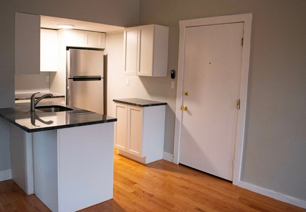 664 Tremont St in Boston, MA - Building Photo