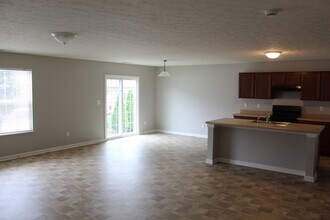 5313 Brandywine Dr in Whitestown, IN - Building Photo - Building Photo