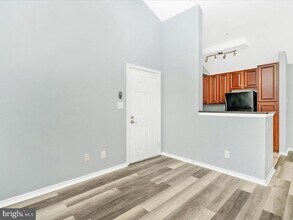 9907 Boysenberry Way in Montgomery Village, MD - Building Photo - Building Photo