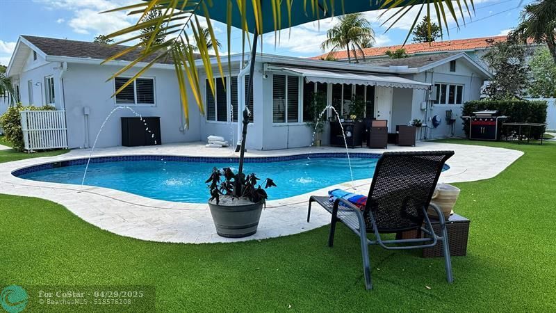 801 SE 14th St in Deerfield Beach, FL - Building Photo