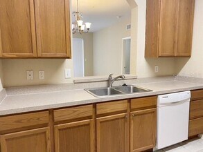 8630 Buccilli Dr in Orlando, FL - Building Photo - Building Photo