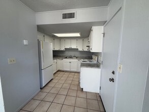 2460 S High View Cir in Cottonwood, AZ - Building Photo - Building Photo