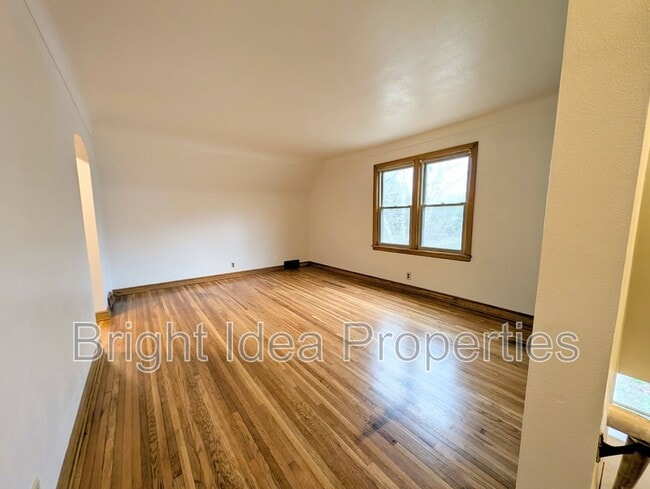 81 Winona St E in St. Paul, MN - Building Photo - Building Photo