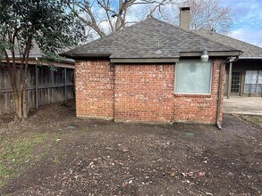 6550 Trammel Dr in Dallas, TX - Building Photo - Building Photo