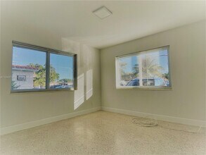 3141 SW 12th St in Miami, FL - Building Photo - Building Photo