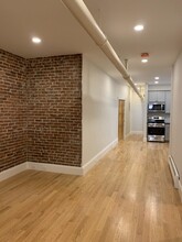 1109 Boylston St, Unit b in Boston, MA - Building Photo - Building Photo