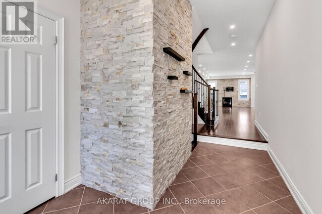 2394 Alstep Way in Oakville, ON - Building Photo - Building Photo