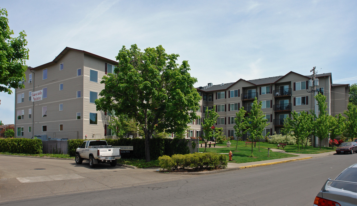 Cascade Pointe in Corvallis, OR - Foto de edificio