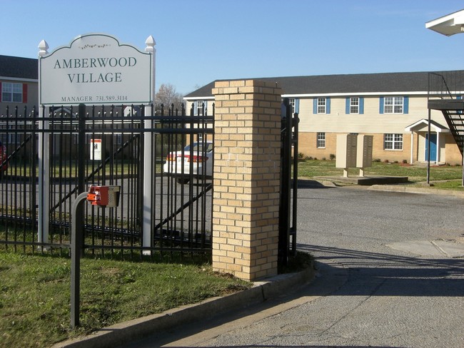 Amberwood Village in Dyersburg, TN - Building Photo - Building Photo