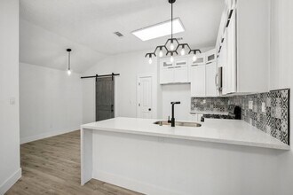 11615 Henley Dr in Houston, TX - Building Photo - Building Photo