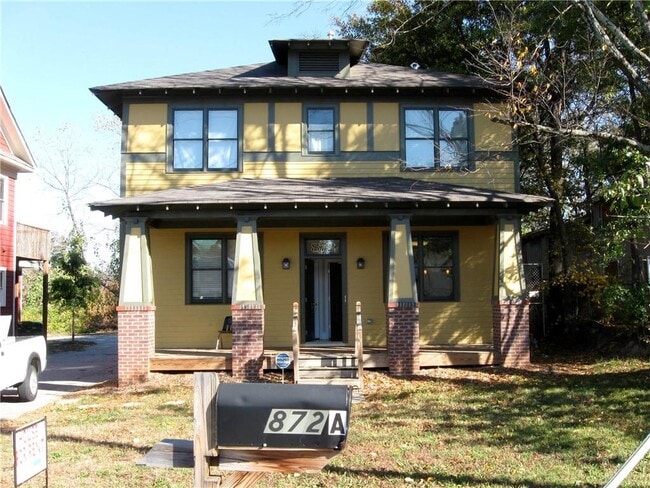 property at 872 Washington St SW