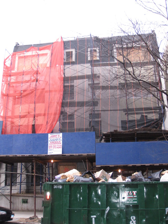 20 Albany Ave in Brooklyn, NY - Building Photo