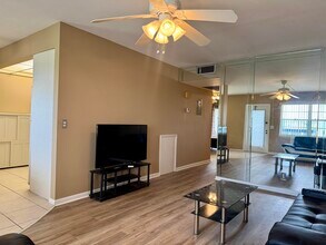 4019 Lincoln A in Boca Raton, FL - Building Photo - Building Photo