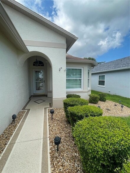 11240 Hollander Ave in Hudson, FL - Building Photo - Building Photo