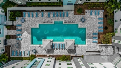 The Tiffany at Maitland West in Orlando, FL - Building Photo - Building Photo