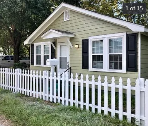 2018 Comstock Ave in North Charleston, SC - Building Photo