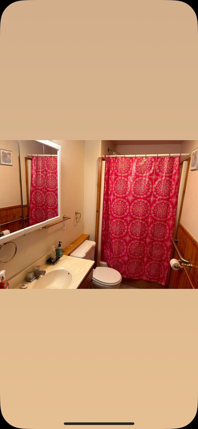 1600 MT-287 in Virginia City, MT - Building Photo - Building Photo