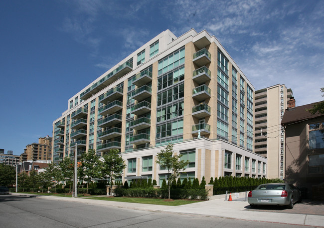 Vivere in Toronto, ON - Building Photo - Building Photo