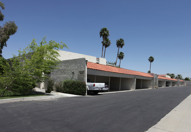 Candlewood Apartments in Palm Desert, CA - Foto de edificio - Building Photo