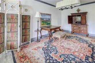 2637 Peachtree Rd NE in Atlanta, GA - Foto de edificio - Building Photo