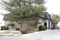 Richmond Apartments in Midvale, UT - Foto de edificio - Building Photo