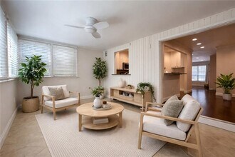 138 Woodmere Square NW in Atlanta, GA - Building Photo - Building Photo