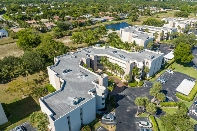 Camino Real Village in Boca Raton, FL - Building Photo - Building Photo