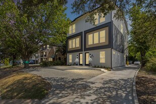 3315 S University Dr in Fort Worth, TX - Building Photo
