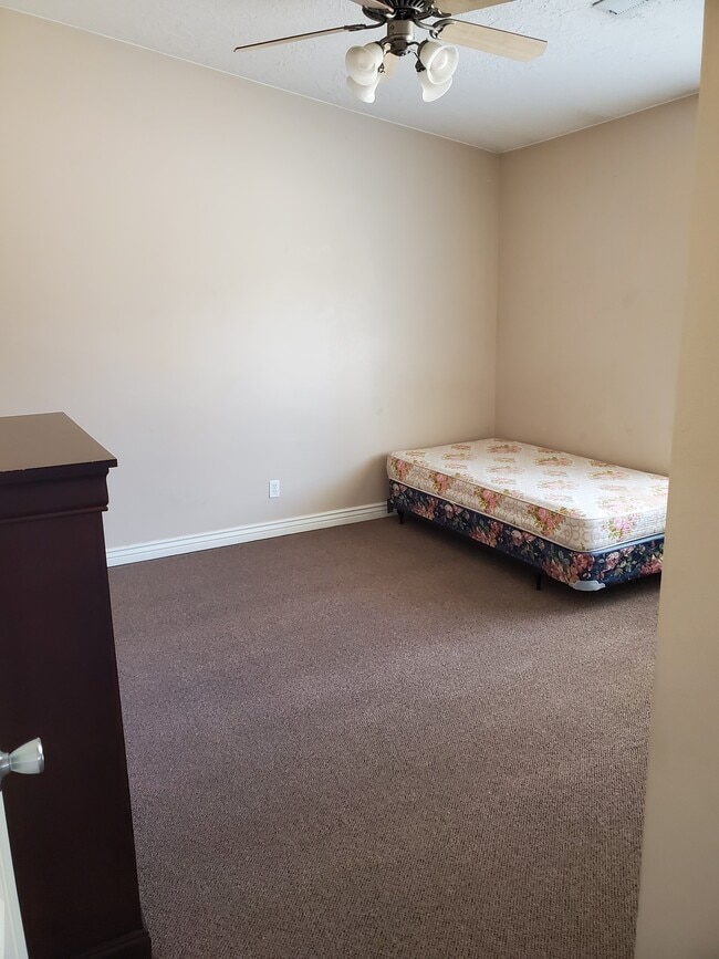 177 N 600 W in Cedar City, UT - Building Photo - Building Photo