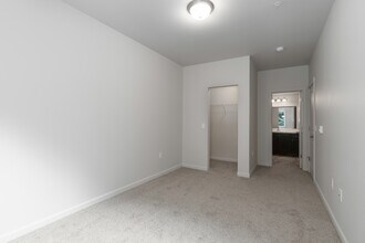 Trillium Woods Apartments in Beaverton, OR - Building Photo - Interior Photo