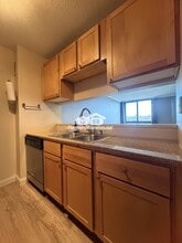 1181 Edgcumbe Rd, Unit Apt 404 in St. Paul, MN - Building Photo - Building Photo