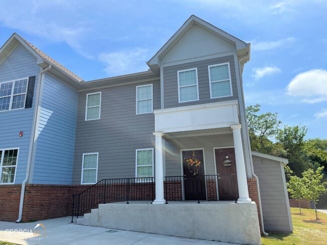 property at 621 Jefferson St