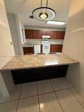 6845 NW 169th St in Hialeah, FL - Building Photo - Building Photo