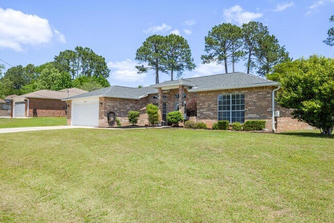 1236 Northview Dr in Crestview, FL - Building Photo - Building Photo